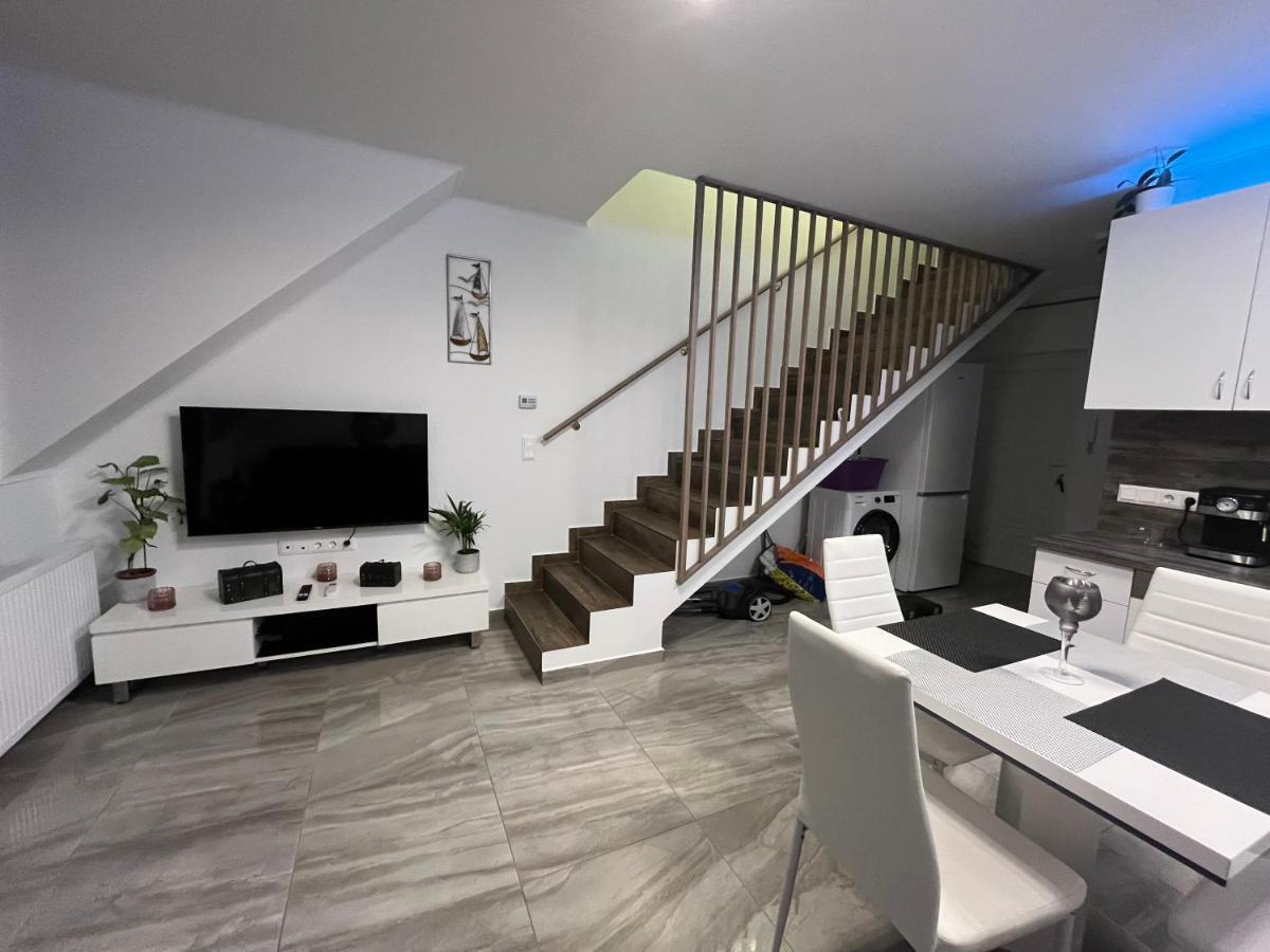 Ciao Lilla Apartman Keszthely Exteriör bild