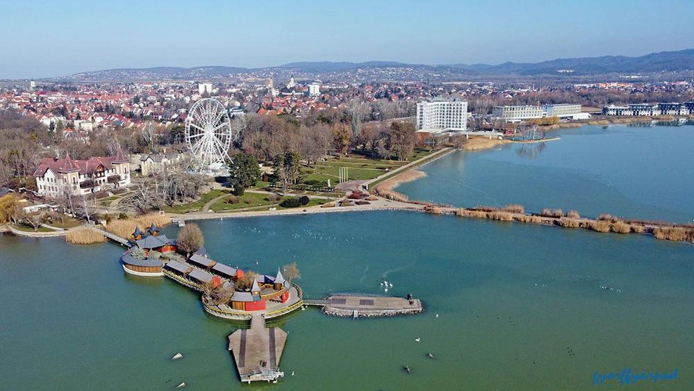 Ciao Lilla Apartman Keszthely Exteriör bild