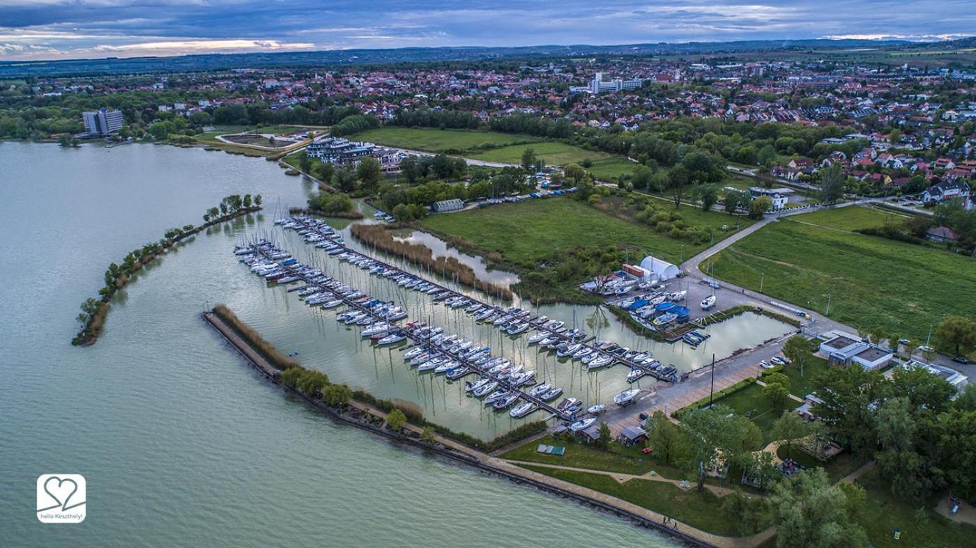 Ciao Lilla Apartman Keszthely Exteriör bild