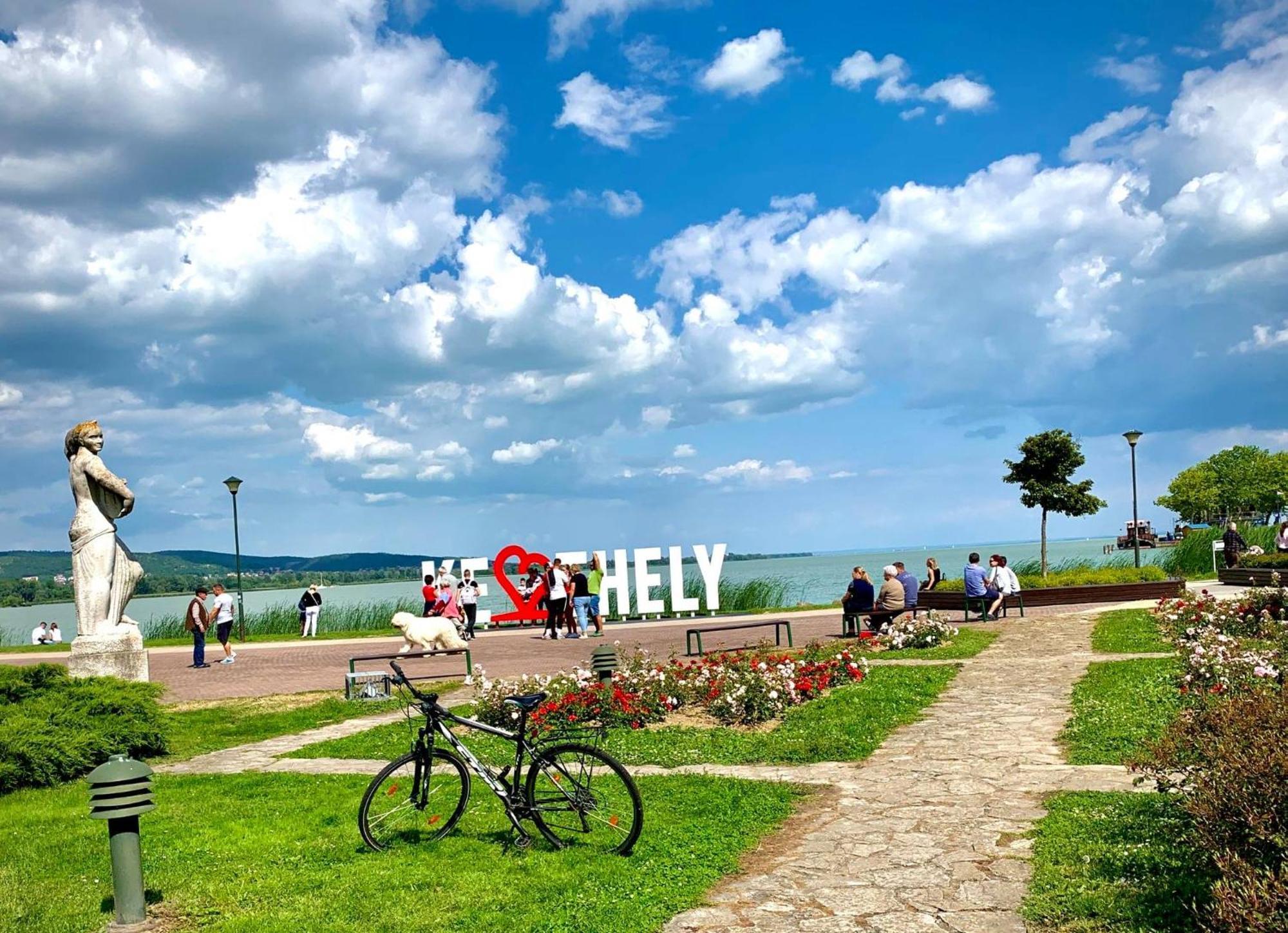 Ciao Lilla Apartman Keszthely Exteriör bild